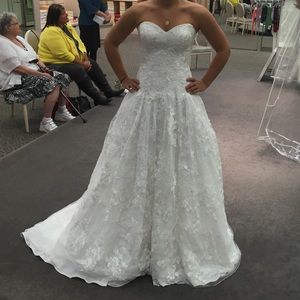 Oleg Cassini cwg633 Wedding Gown